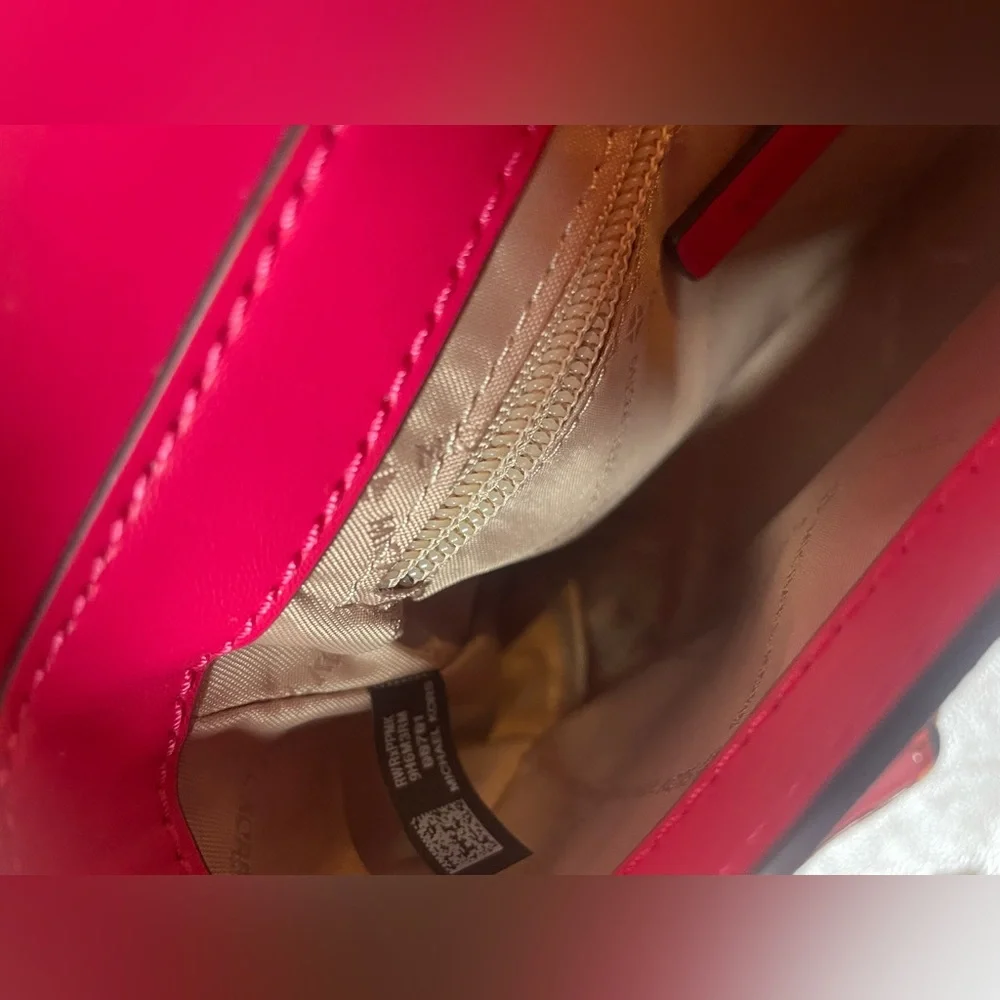 NWT Michael Kors Leida Medium Studded Shoulder/Crossbody in Electric Pink ⚡️ ⚡️ - Picture 13 of 17